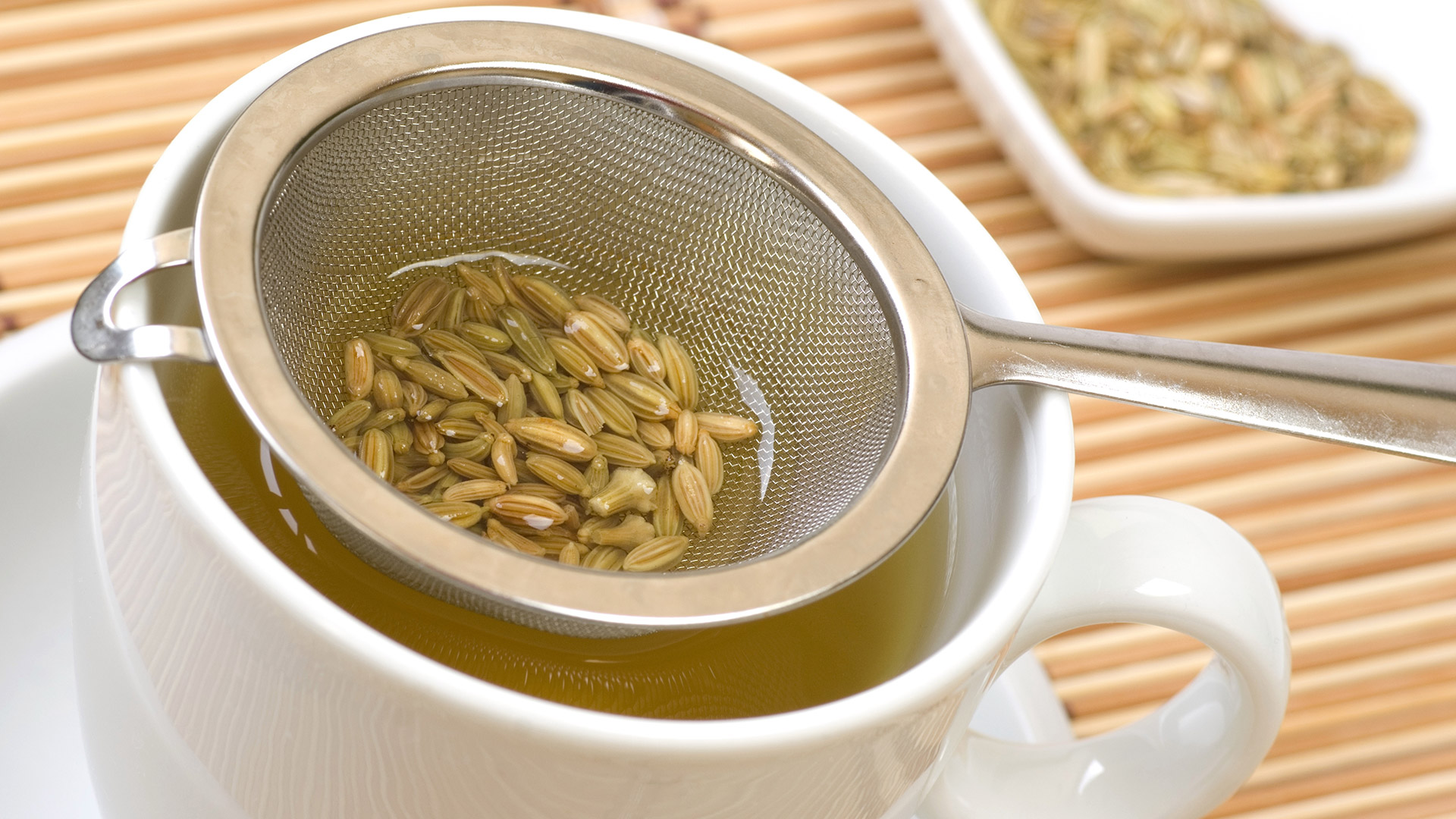 Chá de erva doce: Para que seve e quais seus benefícios