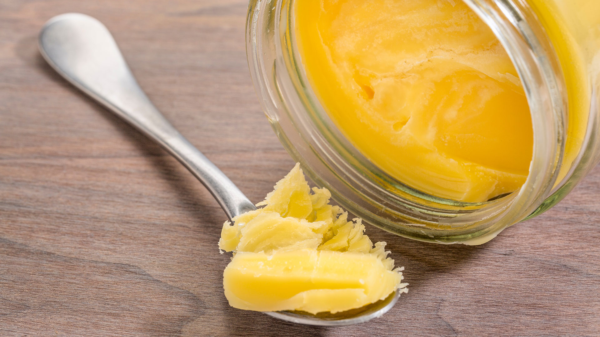 O que é a manteiga ghee e quais seus benefícios